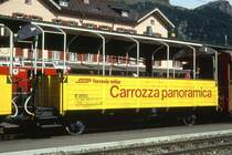 RhB - B� 2093 am 30.08.1993 in Pontresina - 2. Klasse offener Aussichtswagen 2-achsig, 1 offenen Plattform - Baujahr 1908 �bernahme 18.06.1981- SIG/RhB - Gewicht 6,00t - Sitzpl�tze 36 - L�P 8,94m - zul�ssige Geschwindigkeit 60 km/h - �2=20.01.1992 - RhB - Logo in italienisch, mit Anschriftenfeld, mit Kennzeichnung an den Ecken - Griffstangen unten schwarz -  Lebenslauf: ex BB L 306 - 1929 M 410 - 1943 RhB M 7127 - 1969 Kkl 7127 - 18.06.1981 B� 2093.
