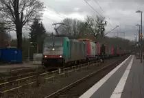 Die Cobra 2842 kommt als Umleiter aus Richtung Aachen-West,Laurensberg,Richterich mit einem KLV-Zug aus Zeebrugge-Bundel-Zwankendamme(B) nach Pordenone(I)  und fährt durch Kohlscheid in Richtung Herzogenrath,Mönchengladbach. 
Aufgenommen vom Bahnsteig 2 in Kohlscheid. 
Bei Wolken am Nachmittag vom 1.2.2020. 