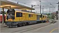 Gmf 4/4 23404+23401 sind mit ihrem Umbauzug bereit in Chur zur Fahrt nach St.Peter-Molinis. (14.05.2020)