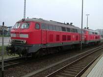 Am 13.08.2006 rangiert 218 160 mit einer Schwester in Westerland/Sylt!