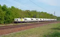 293 900 der RBB erreicht mit der Bedienung aus Zschornewitz am 10.05.20 den Bahnhof Burgkemnitz. Nach einem Aufenthalt konnte sie ihre Fahrt zum nahen Ziel Bitterfeld fortsetzen.
