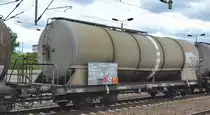 Kesselwagen aus der Schweiz der MITRAG AG mit der Nr. 33 RIV 85 CH-MITRA 7839 045-4 Zans Befüllung: siehe UN-Nr.: 33/1203 = Benzin am 12.05.20 in einem Kesselwagenzug Bf. Flughafen Berlin Schönefeld.