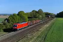 Am 26. April 2020 konnte ich bei Langweid den sogenannten Aicher-Stahlzug GM 60445 auf der Fahrt nach Hammerau fotografiert werden. Es führte die saubere 187 161. 