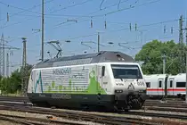 Re 465 008-1 der BLS durchfährt solo den badischen Bahnhof. Die Aufnahme stammt vom 18.05.2020.