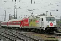 Am 21 September 2017 treft 'Maltheser' 480 013 mit ein EC aus Slowakei in Budapest Keleti ein.