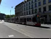 BLT - Tram Be 6/10  187 unterwegs in der Stadt Basel am 01.06.2020