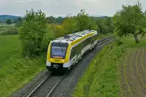 Zwischen Bermatingen und Markdorf f�hrt 622 963 am 03.05.2020 als RB 22789 von Radolfzell kommend nach Friedrichshafen.