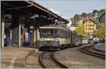 Die MOB GDe 4/4 6004  Interlaken  wartet mit ihrem MOB GoldenPass Panoramic PE 2118 in Montreux auf die Abfahrt nach Zweisimmen. 

26. April 2020