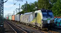 SETG - Salzburger Eisenbahn TransportLogistik GmbH, Salzburg [A]  mit  193 218  [NVR-Nummer: 91 80 6193 218-5 D-ELOC] und Containerzug am 03.06.20 Bf. Hamburg-Harburg Richtung Hamburger Hafen.