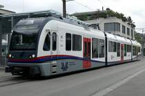 Der BDWM Diamant ABe 4/8 5006  Berikon  der am 9.6.20 den Bahnhofplatz Dietikon verlassen hat.