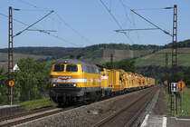 Wiebe 216 032 mit 212 107 (Wiebe Lok 4)und einem Beuzug in Himmelstadt, 12.06.2020