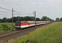 361 130-8 zusehen am 13.06.20 mit EX 220 in Pardubice Opočínek.