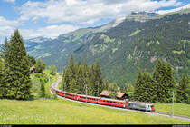 RhB Ge 4/4 II 616 mit RE Landquart - Davos am 12. Juni 2020 bei Cavadürli.