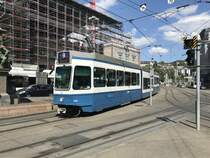 Linie 9 2104 beim Bahnhofplatz. Wegen einer Demonstration gab es zahlreiche Umleitungen. Datum: 13. 6. 2020