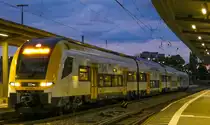 1462 007/507 steht als RE17029 (Offenburg - Basel Bad Bf) im Bahnhof Lahr auf Gleis 1 und fährt nach kurzer Zeit weiter.