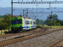 bls - Triebwagen RBDe 4/4 729 mit Junbo Zwischenwagen und Steuerwagen bei der Ausfahrt aus dem Bahnhof von Busswil nach Biel / Bienne am 15.07.2007