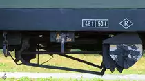 Mechanische Verstellhebel für ??? an einem Schlafwagen aus Reichsbahnzeiten, welche Mitte Juni 2020 vor dem Lokschuppen Pomerania Pasewalk standen.