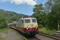 Mit kurzeitiger Vorankündigung von Rudolf Pavel eilte ich nach Neckargerach hinunter, um mir die TRI 112 268 mit zwei N-Wagen bei der Durchfahrt gen Binau zu schnappen.  4.7.2020