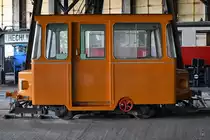 Das antriebslose Gleismessfahrzeug GMF 81 entstand 1970 auf Basis des GKF-Anhängers Bauart  Schöneweide . Es wurde damit die Spurbreite, die Längshöhe und die Gleisverwindung gemessen. Dieses Exemplar war Mitte Juni 2020 im Lokschuppen Pomerania in Pasewalk zu entdecken.