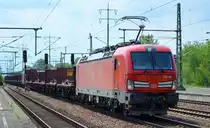 DB Cargo AG [D] mit  193 393  [NVR-Nummer: 91 80 6193 393-6 D-DB] mit einem Coilzug (leer) Richtung Ziltendorf EKO am 18.06.20 Bf. Flughafen Berlin Schönefeld.
