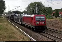 Gemischter Gz mit 187 138-3 DB fährt in Zscherben, Angersdorfer Straße, auf der Bahnstrecke Halle–Hann. Münden (KBS 590) Richtung Halle (Saale).
[26.6.2020 | 18:35 Uhr]