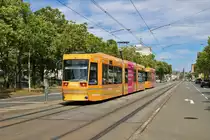 HEAG Mobilo ST13 Wagen 9871 am 04.07.20 in Darmstadt mit passenden Beiwagen
