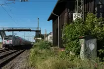 146 227 - 4 mit RB 17185 im Bahnhof Auggen Rheintalbahn 05.07.2020