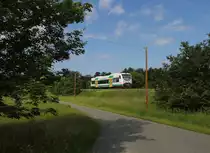 Vogtlandbahn mit einem RS1 auf dem Weg von Weischlitz nach Gera. Passierte soeben das erste mal eine Elsterbrücke von den es bis zum Ziel noch etliche gibt. Aufgenommen am 22.06.2020