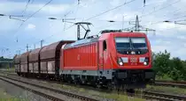 DB Cargo AG [D] mit  187 115  [NVR-Nummer: 91 80 6187 115-1 D-DB] und vier Selbstentladewagen am 03.07.20 Bf. Saarmund.