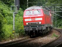 218 480 mit einem RE der Linie Mannheim- Heilbronn in wenige Meter vor dem S-Bahn Haltepunkt Heidelberg Weststadt/ S�dstadt. In wenigen Minuten ereich sie Heidelberg HBF.