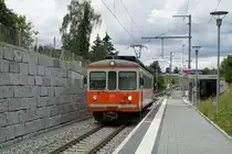 ALTES BIPPERLISI nach wie vor unentbehrlich. Wegen dem verunfallten und sehr stark beschädigten SOBA-STAR Be 4/8 114 musste kurzfristig für den Betrieb auf der kurzen Zweigstrecke Langenthal-St. Urban Ziegelei der Be 4/4 103, ehemals SZB, BTI einspringen. Wegen grossen mehreren Baustellen an der Strecke Solothurn-Niederbipp mit Bahnersatz wurden die Fahrzeuge unüblich stationiert. Das Schwesterfahrzeug, der Be 4/4 104 wurde aus diesem Grund im Depot Wiedlisbach als eiserne Reserve abgestellt. Am 17. Juli 2020 pendelte dadurch der Oldtimer mit Baujahr 1970 als Solotriebwagen zwischen Langenthal und St. Urban hin und her. 
Foto: Walter Ruetsch 