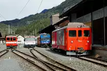 CJ-Triezbzüge im Dienste der Meiringen-Innertkirchen-Bahn/MIB.
BDe 4/4 11, ehemals CJ, Be 4/4 8, Be 2/6 13, ehemals MVR und Gem 4/4 12, ehemals CJ in Innertkirchen bei der Endstation vereint am 20. Oktober 2019.
Für die eingeladenen Bildlieferanten wurde der Fotostandort während der Buchvernissage bewilligt.
Foto: Walter Ruetsch 