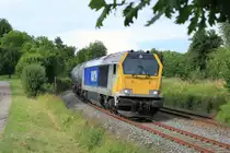 264 001 mit Kesselwagenganzzug am 26.07.2020 bei Gailenkirchen. 