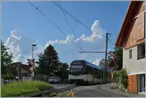 Zug und Gewitter sind im Anmarsch - letzteres etwas verspätet.

Der MVR ABeh 2/6 7504 verlässt Planchamp in Richtung Montreux. 

1. Juli 2020