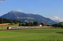 IR 2432 (Erstfeld-Zürich HB) mit Schublok Re 460 003-7 bei Buonas 23.6.20