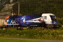 1116-199-1 in  60 Jahre Roco  Werbelackierung hinter Dornbirn nach Feldkirch. 30.7.20