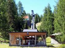 Kurze Standseilbahn auf der Alpe Pal� bei Chiesa im Valmalenco n�rdlich von Sondrio, aufgenommen am 16.07.2007