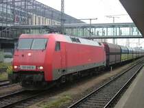 Am 27.09.2005 fuhr 152 099 mit einem Kohlezug durch Regensburg. (ge�ndert)