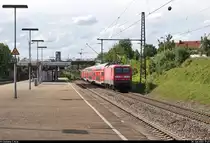 Nachschuss auf 114 004-5 (112 004-7 | 212 004-6) mit Zuglok 114 035-9 (112 035-1) von DB Regio Baden-Württemberg als IRE 16656 (IRE8) von Stuttgart Hbf nach Würzburg Hbf, der den Bahnhof Asperg auf der Bahnstrecke Stuttgart–Würzburg (Frankenbahn | KBS 780) durchfährt.
[28.7.2020 | 17:27 Uhr]