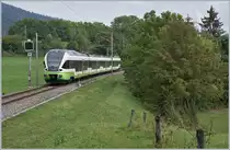 In Geneveys-sur-Coffrane gekreuzt, kommt schon bald danach der Gegenzug; der TransN RABe 527 331 als RE Le Locle - Neucahtel beim Einfahrvorsignal A412 vorbei. 

3. Sept. 2020