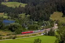 EuroCity 191 vor der herrlichen Kulisse des Großen Alpsees bei Immenstadt (Allgäu)). 19.7.20 