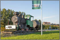 Mit dem Schloss Stainz im Rücken wirbt die kleine Lok mit Ihrem   Anhängsl  für die Region und den Flascherlzug. 
5.09.2020