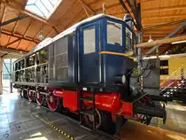 Die hydraulische Diesellokomotive V 140 001 wurde 1935 gebaut und ist hier in der Lokwelt Freilassing zu sehen. (August 2020)