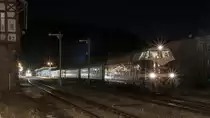30. November 2019 in Thale: 118 552-9 hat sich an den viel zu langen Sonderzug gesetzt. 