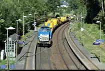 Bauzug (womöglich wegen der Sanierung der Schnellfahrstrecke Mannheim–Stuttgart) mit 203 409-8 (V 100-SP-007 | 203 115-1 | 202 536-9 | 112 536-8 | 110 536-0 | DR V 100.1) der Spitzke SE durchfährt den Hp Ölbronn-Dürrn auf der Bahnstrecke Bietigheim-Bissingen–Bruchsal (Westbahn (Württemberg) | KBS 770) Richtung Mühlacker.
Aufgenommen von der Brücke Lückenbronn.
[30.7.2020 | 9:42 Uhr]