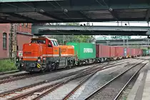 Mit einem Containerzug aus dem Hamburger Hafen fuhr am Mittag des 19.07.2019 die LOCON 321 (4185 028-2), welche über BRLL - Beacon Rail angemietet ist, durch den Bahnhof von Hamburg Harburg in Richtung Rangierbahnhof Maschen.