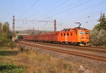 130 047-4 fuhr am 21.09.20 mit einem Kohlenzug durch Želenice n.Bílinou.