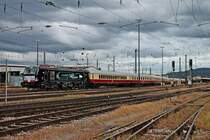 Ausfahrt am Nachmittag des 25.09.2019 von MRCE/AKE X4 E-711 (193 711-9)  140 Jahre e-mobility made by Siemens Mobility  mit dem AKE Rheingold (Domodossola - Dortmund Hbf) aus dem Badischen Bahnhof von Basel in Richtung Weil am Rhein.