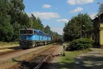Täglicher Sandzug als Pn 64200 von Libuň nach 
Řetenice mit doppel Cargo 753 in Jestrebi. Aufgenommen am 05.08.2020