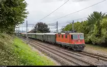 Die erste historische Re 4/4 II, die 11173 des DSF, am 26. September 2020 auf ihrer ersten Extrafahrt bei der Durchfahrt in Kilchberg. Die Lok soll mittelfristig ihre runden Lampen zurück erhalten und auch wieder ergrünen. Am Haken hat sie einen stilreinen internationalen Schnellzug bestehend aus SBB EW I und ÖBB Schlierenwagen, alle ebenfalls im Eigentum des DSF.